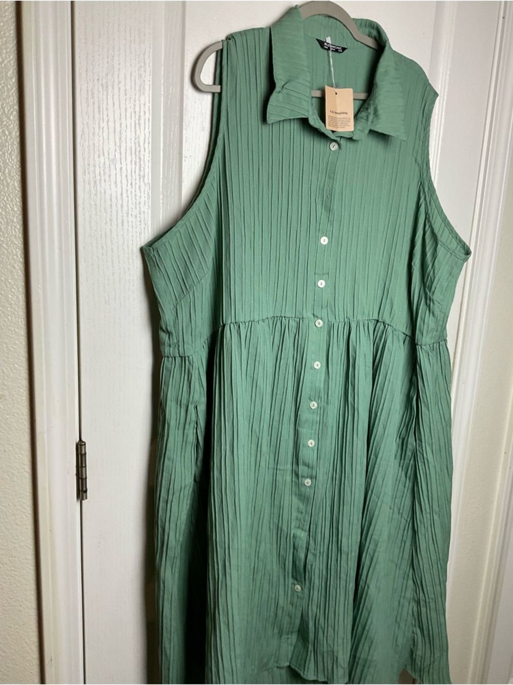 BloomChic Green Button Front Midi Dress Sleeveless Collared Plus Size 26 NWT - Picture 2 of 10